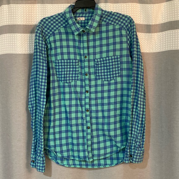 Hollister Women’s Long Sleeve Button-up Shirt Size L - Picture 1 of 4